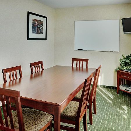 Lakeview Inns & Suites - Slave Lake Ngoại thất bức ảnh